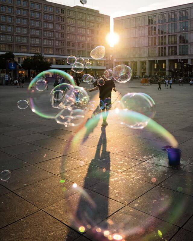 blowing bubbles berlin