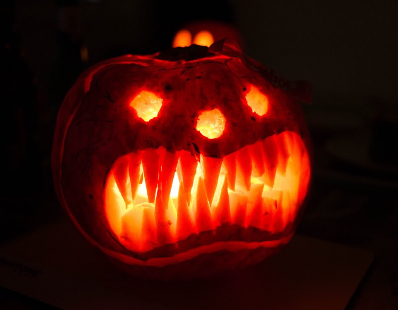 Damian Cugley - Pumpkin Carving Day