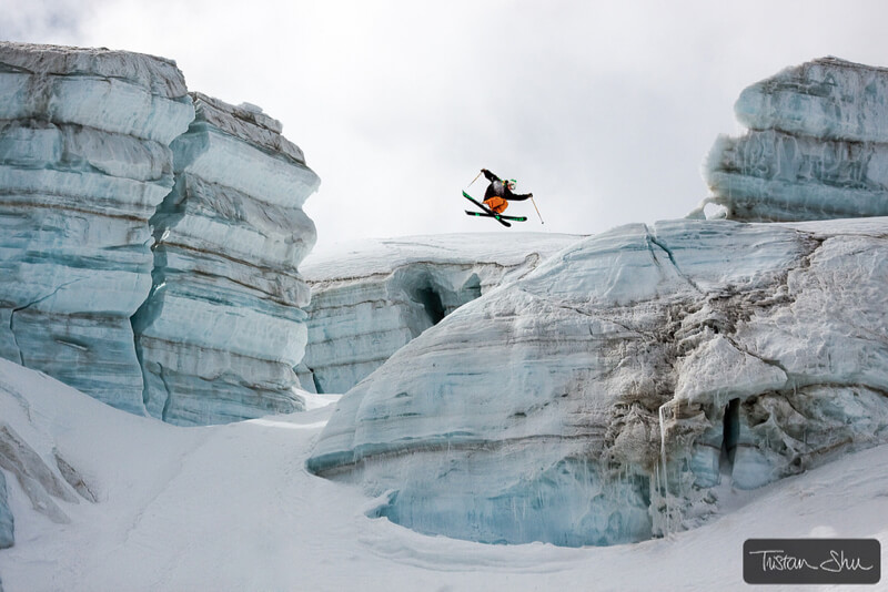 Skier doing a 360