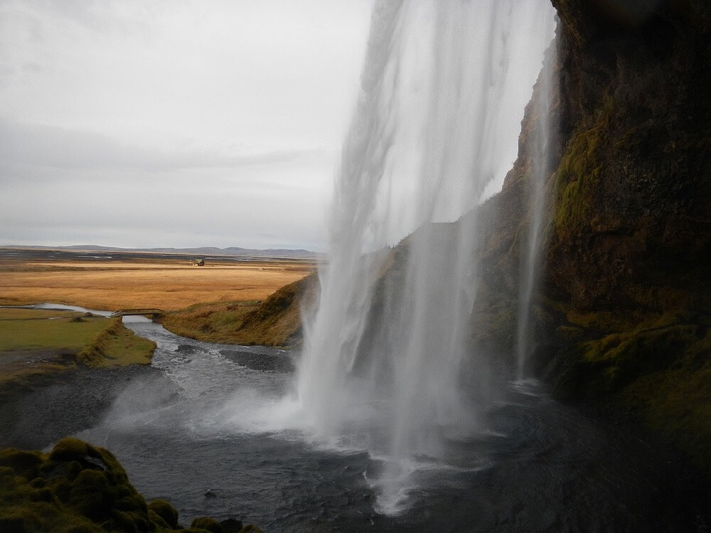 Glenn Harper - Seljalandsfoss