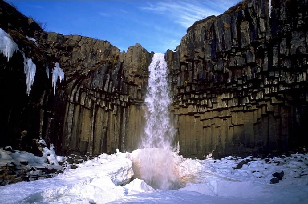 Liangtai Lin - Location of "Lava" Columns in Iceland