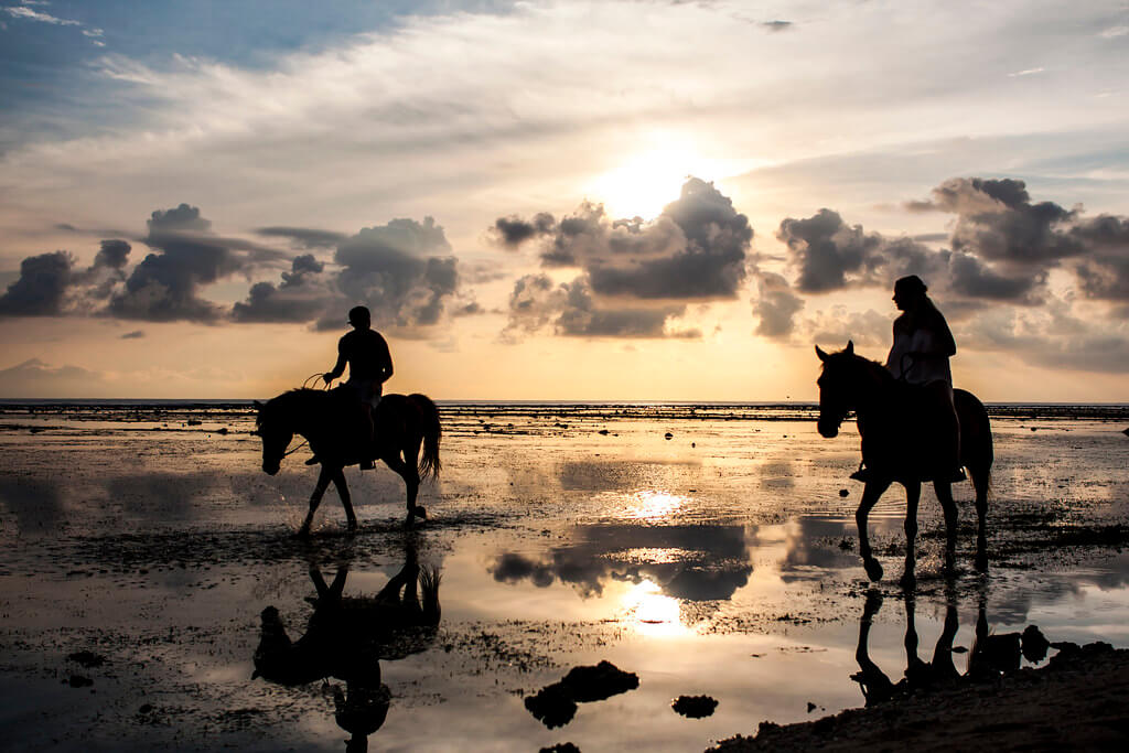 Carlos Sarmento - Horse riding Gili Trawangan sunset