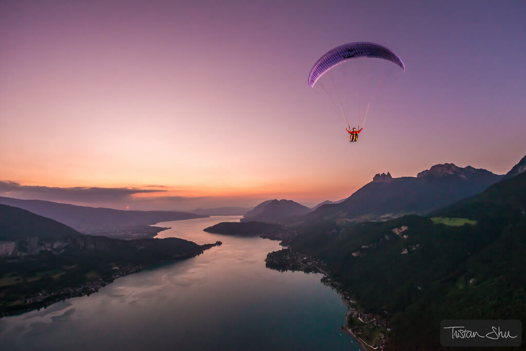 Tristan 'Shu' Lebeschu - Flashing at sunset with Jim Nougarolles