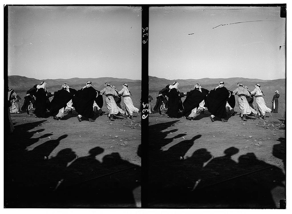 Bedouin wedding series - Playing cat and mouse