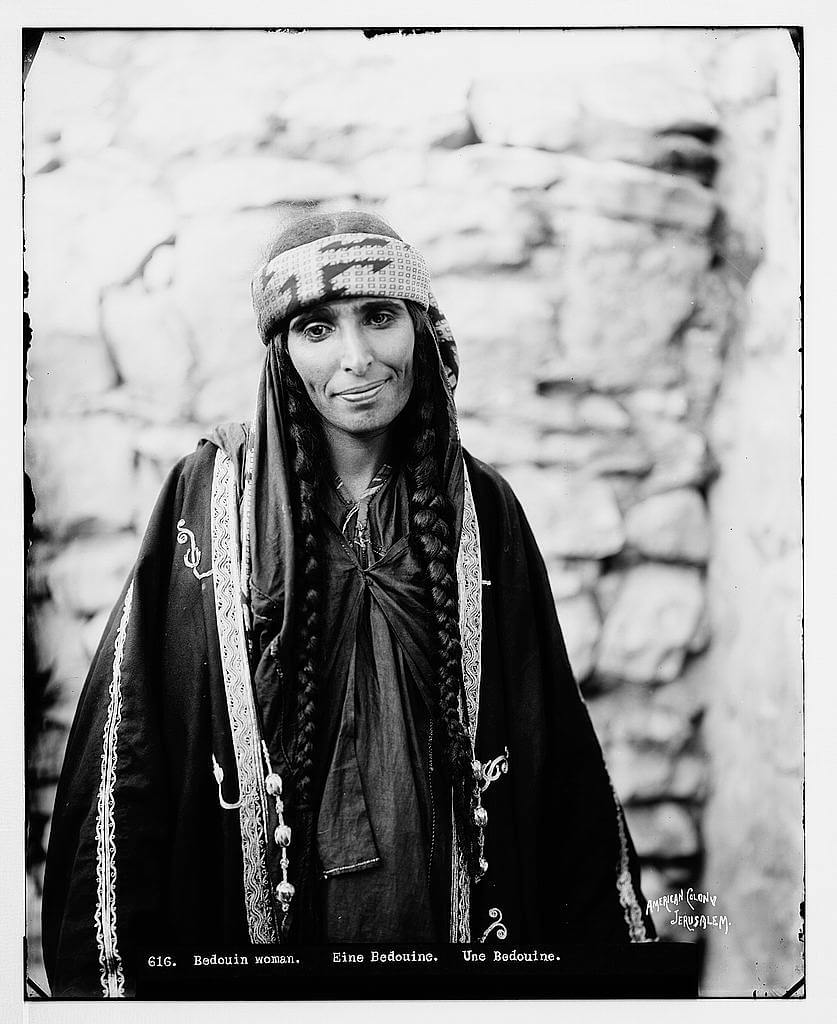 bedouin woman portrait